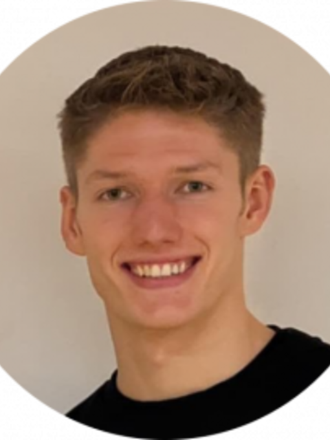Gesicht, lächelnd, kurze blonde Haare