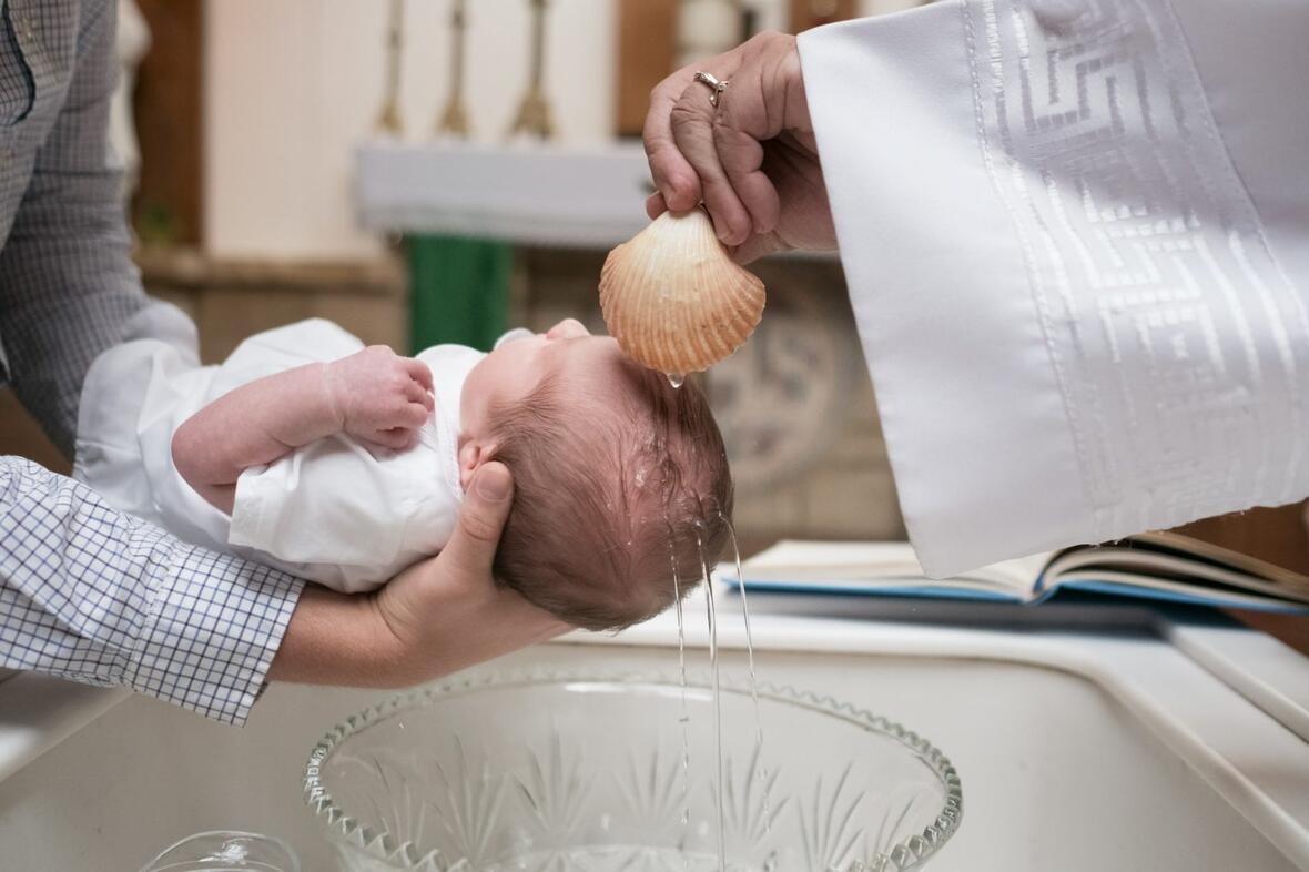 2026-01-15_16-15-42-bild_taufe_alte_website